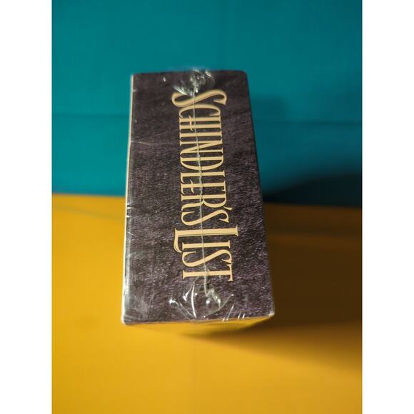 Schindler's List (VHS, 2-Tape Set) NEW SEALED - Picture 4 of 7